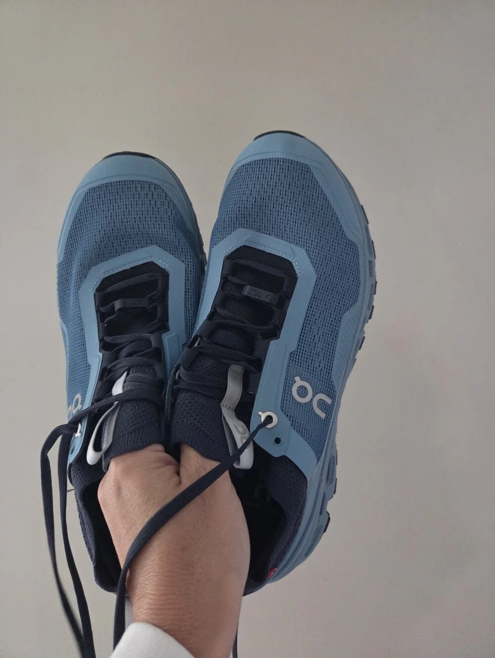On-Running Cloudultra Men's OnCloud Running Shoes Sneakers Size 10 EUC